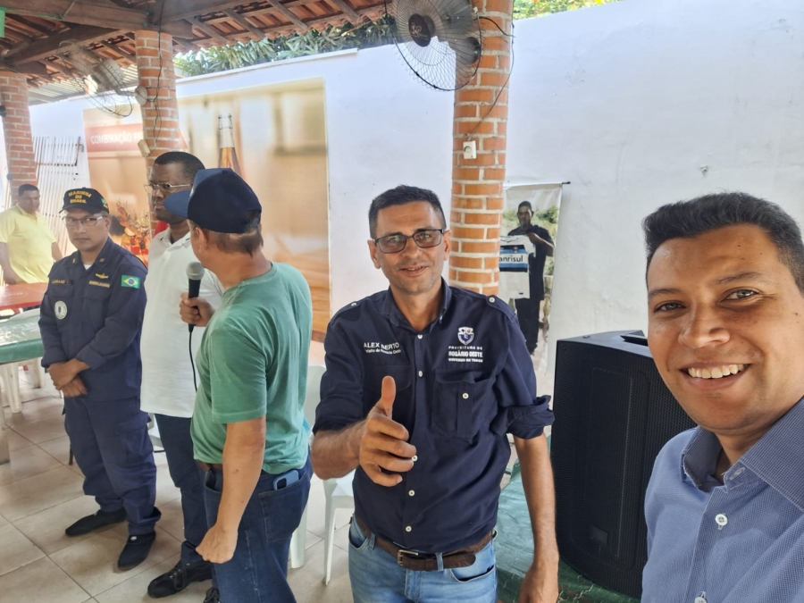 Prefeito Alex Berto participou de reunião às margens do Rio Cuiabá na região do Bom Sucesso para discutir colaboração na preservação do Pantanal