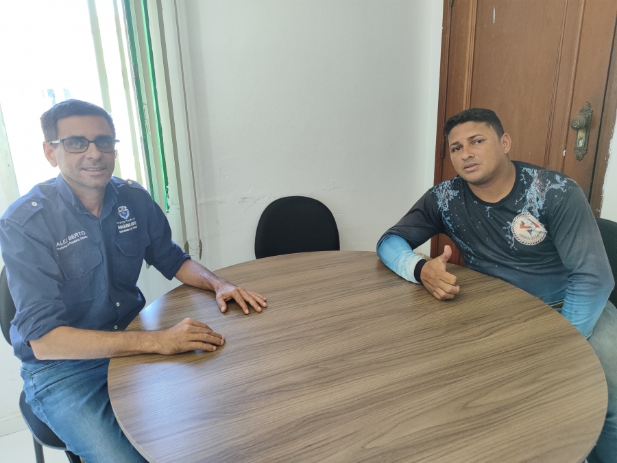 Prefeito Alex Berto recebe festeiro da Tradicional Festa do Senhor Menino Jesus da Comunidade Figueira