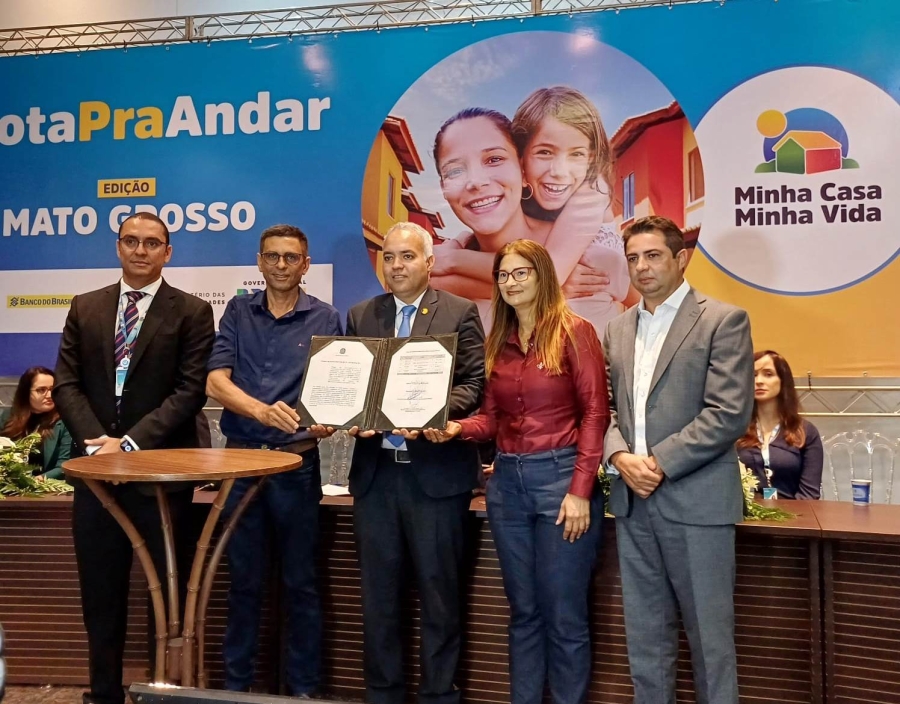 Prefeito Alex Berto participou do 4ª edição do #BotaPraAndar e resgatou projeto de 150 Casas Populares para Rosário Oeste