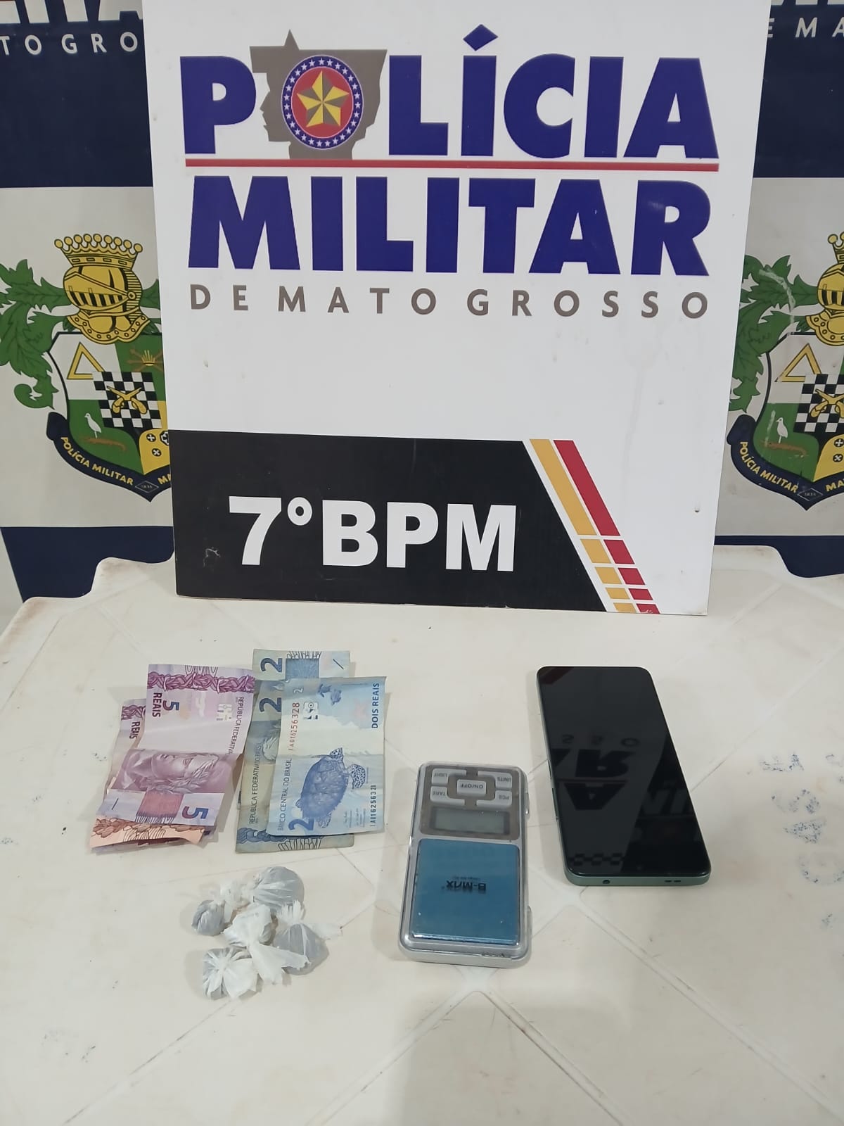 Polícia Militar prendeu um suspeito por tráfico de drogas em Rosário Oeste