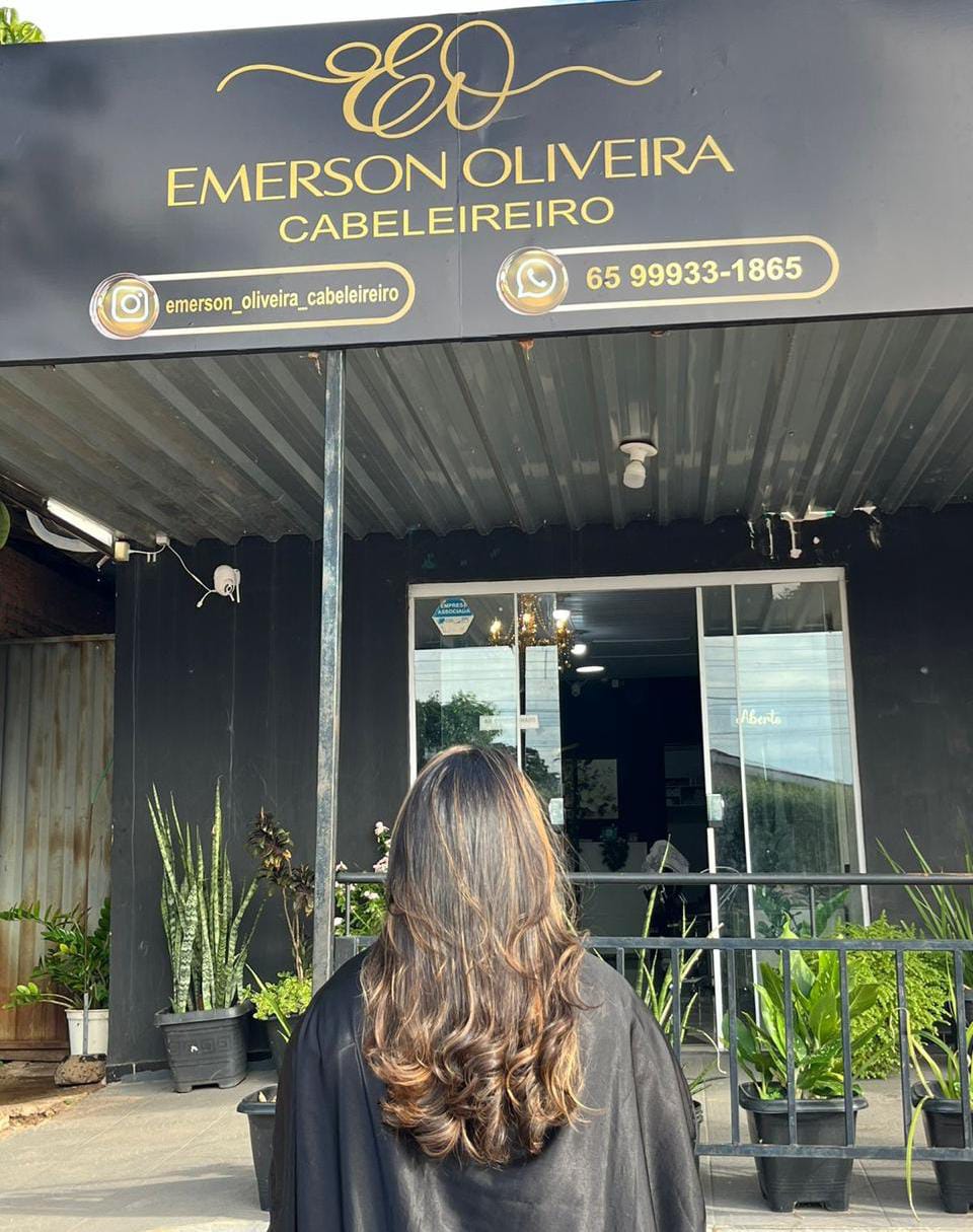 Emerson Cabeleireiro: Uma referência em beleza e estilo em Rosário Oeste